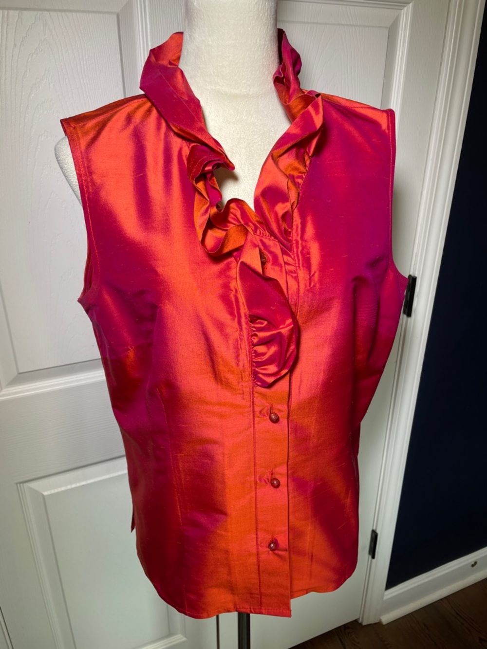 Connie Roberson Silk Ruffled Neck Sleeveless Blouse Magenta-Red Size Medium